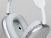 Apple AirPods Max kredit