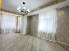 Perla mebelin üstündə kupçalı mənzil