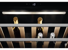 Şərab soyuducusu Electrolux KBW5T