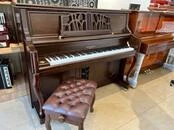 "WAGNER" piano