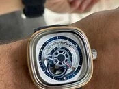 "Seven Friday" kişi qol saatı